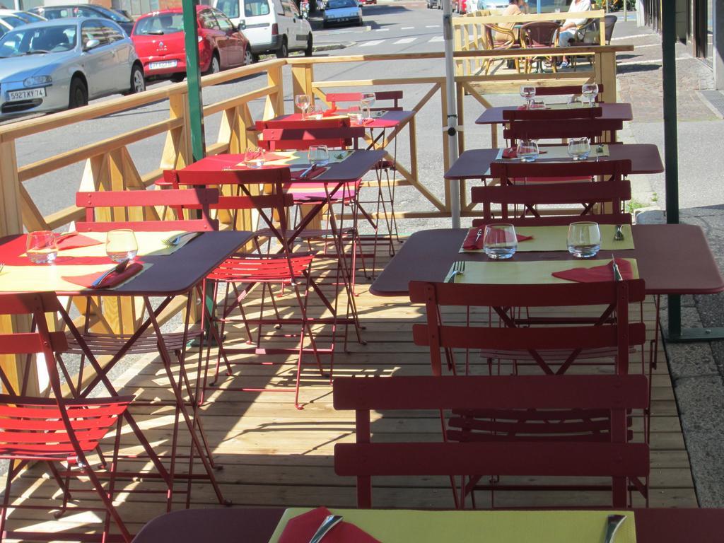 Hotel Cafe Du Palais Тонон-ле-Бен Екстериор снимка